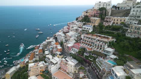 Beautiful-Drone-Shot-Above-Positano-Cliffs-in-Amalfi-Coast,-Italian-Riviera