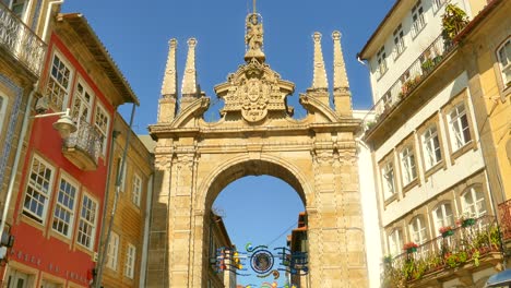 Baroque-And-Neoclassical-Arch,-Arco-da-Porta-Nova-In-Braga,-Portugal