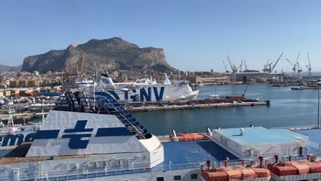 Cruise-vessels-docked-in-the-port-of-Palermo,-Italy