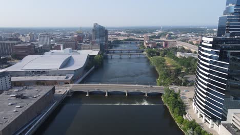 Downtown-Grand-Rapids-in-Michigan,-USA,-aerial-drone-view