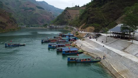 The-picturesque-Ma-Pi-Leng-boat-station-on-Nho-Que-river