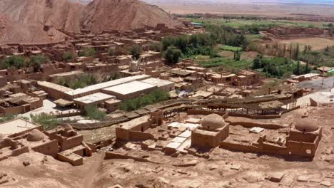 Turpan-Histórico-Pueblo-De-Arena-En-Medio-Del-Desierto-Chino-De-Takalaman