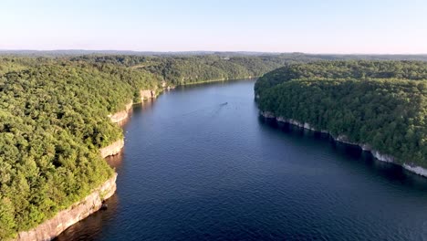 Der-Gauley-River-Am-Summersville-Lake-In-West-Virginia