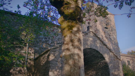 Heiligtum-Von-Cebreiro-In-Galizien-Außerhalb-Zeitlupe-Weitwinkelaufnahme