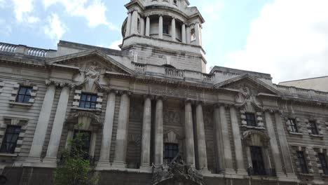 The-Old-bailey-central-criminal-court-in-London,-UK