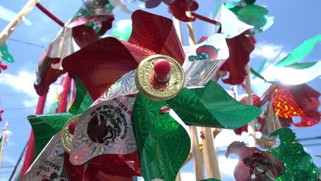 Traditionelle-Mexikanische-Windräder,-Die-Für-Den-Mexikanischen-Unabhängigkeitskrieg-Verkauft-Wurden