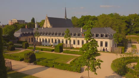 Architektur-Abtei-La-Cambre-Historisches-Wahrzeichen-Religion-In-Brüssel,-Belgien