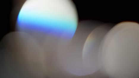 Mehrfarbiges-Licht-Leckt-Aufnahmen-Auf-Schwarzem-Hintergrund,-Lens-Flare-Leak-Burst-überlagert-Übergänge