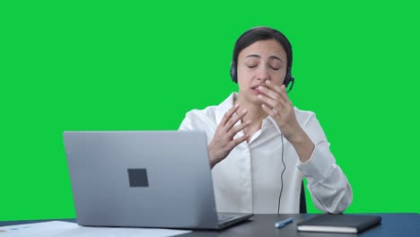 Customer-shouting-on-call-center-girl-Green-screen