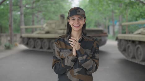 Happy-Indian-woman-army-officer-clapping-and-appreciating