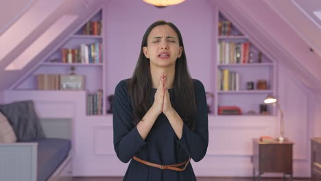 Religious-Indian-girl-praying-to-God