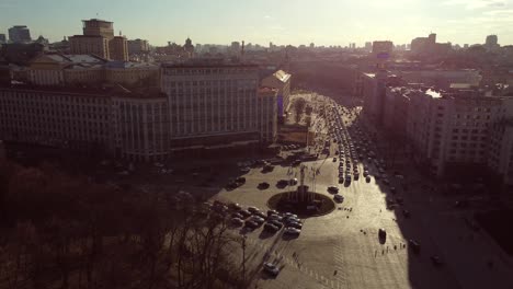 Blick-Auf-Die-Zentrale-Straße-Von-Kiew---Chreschtschatyk---Vom-Unabhängigkeitsplatz.