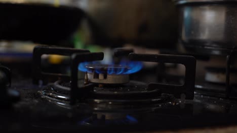dirty-gas-stove-in-the-kitchen