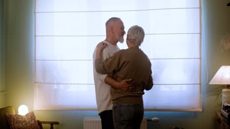 Couple-dancing-at-home