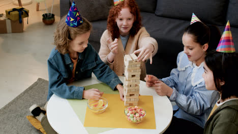 Kids-on-birthday-party