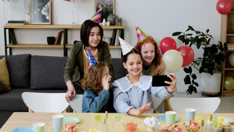 Children-in-a-birthday-party