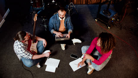 Top-view-of-musical-group-in-the-studio