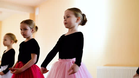 Kids-in-dance-classic-class