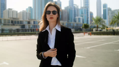 Elegant-businesswoman-outdoors