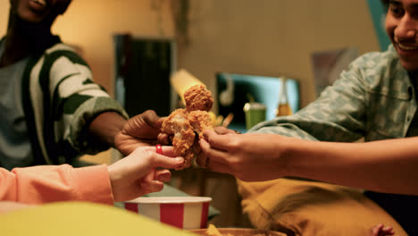 People-eating-fried-chicken