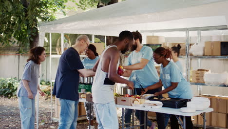 Volunteers-Assisting-The-Hungry-And-Poor