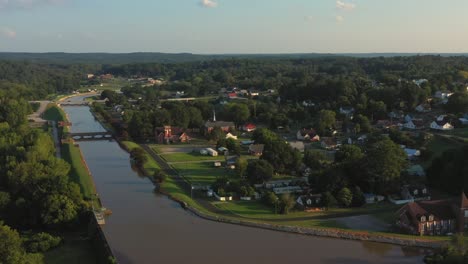 Aerial-shot-over-the-Lockhart-River,-South-Carolina