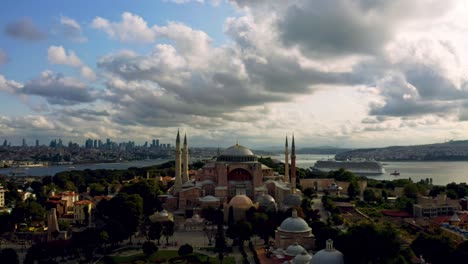 Dramatic-aesthetics:-Istanbul's-Blue-Mosque-at-sunset,-with-towering-clouds-casting-a-spellbinding-aura-over-the-city's-architectural-masterpiece