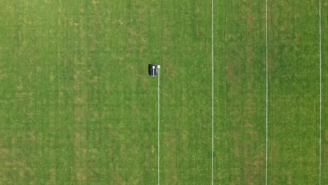 Robot-painting-white-lines-on-the-playing-field