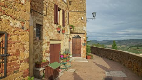 Traditional-Architectures-On-Preserved-Medieval-Town-Village-At-Pienza-In-Tuscany,-Italy