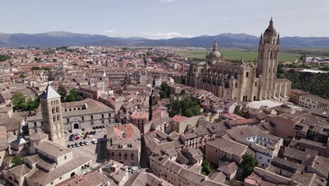 Stunning-architecture-of-Segovia-Cathedral-in-Spain,-aerial-city-skyline-view