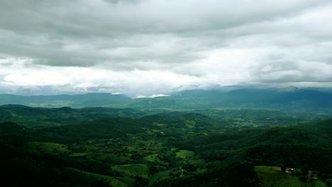 4K-Filmische-Naturluftdrohnenaufnahmen-Der-Wunderschönen-Berge-Und-Reisterrassen-Von-Ban-Pa-Pong-Piang-Am-Doi-Ithanon-Neben-Chiang-Mai,-Thailand-An-Einem-Bewölkten,-Sonnigen-Tag