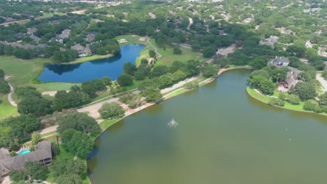 Lakes-and-Golf-Course-Within-The-Cinco-Ranch-Community-in-Katy,-Texas
