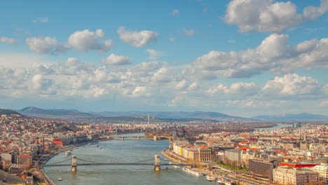 Budapest-cityscape,-Capital-City-of-Hungary,-view-of-the-Danube-river-and-the-Chain-Bridge,-time-lapse-footage