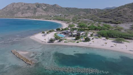 Puntarena-Casa-Club-Resort-Und-Die-Umliegende-Landschaft,-Bani-In-Der-Dominikanischen-Republik