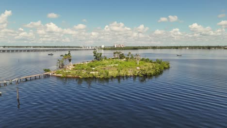 Aerial-point-of-view-of-a-small-island-near-downtown-Ft