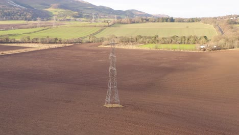 Transmission-tower-in-a-field-in-outer-Edinburgh