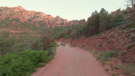 Off-Roading-Near-Sedona-Red-Rock-Natural-Park-In-Arizona,-USA