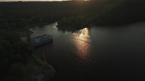 Lake-Zumbro-Hydroelectric-Plant-During-Sunset-In-Minnesota,-USA