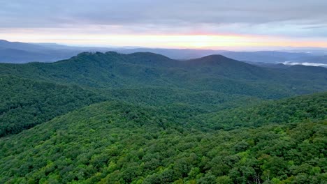 arial-push-over-wilderness-of-appalachian-near-boone-nc,-north-carolina-and-blowing-rock-nc