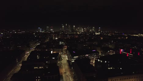 Varsovia-En-La-Noche-Disparos-De-Drones