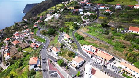 Aerial-shot-of-a-Small-town-in-Madeira,-Portugal