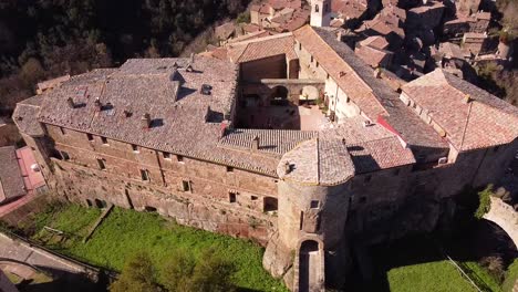 Fortress-of-Sorano-seen-by-above,-Sorano-is-an-italian-village-located-in-Tuscany