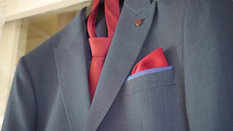 Blue-wedding-suit-with-red-tie-and-handkerchief-4K