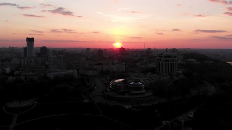Kiev,-Sunseat,-City-Center,-Arcitecture,-Beautiful,-Sunset,-Cinema,-Beautiful,-Ukraine,-Peace