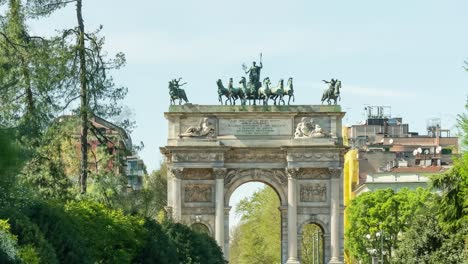 cinematic-video-timelapse-of-the-arch-of-peace-in-milan