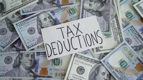 Concept-of-saving-money-by-having-tax-deductions