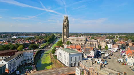 Boston,-Lincolnshire:-A-UK-market-town-with-a-storied-past-as-the-Pilgrim-Fathers'-home