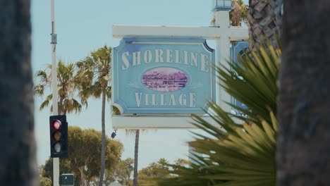 Long-Beach,-California-Shoreline-Sign
