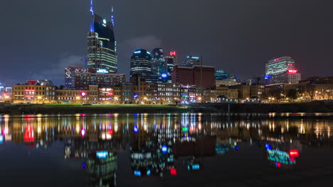 Mirror-Reflection-Of-Nashville-Waterfront-At-Night-In-Tennessee,-USA