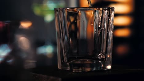 Slop-motion-epic-drink-at-bar-with-moody-bokeh-and-lighting-in-1080p